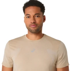 Maglietta da trail Asics Road Seamless Ss Top Cream
