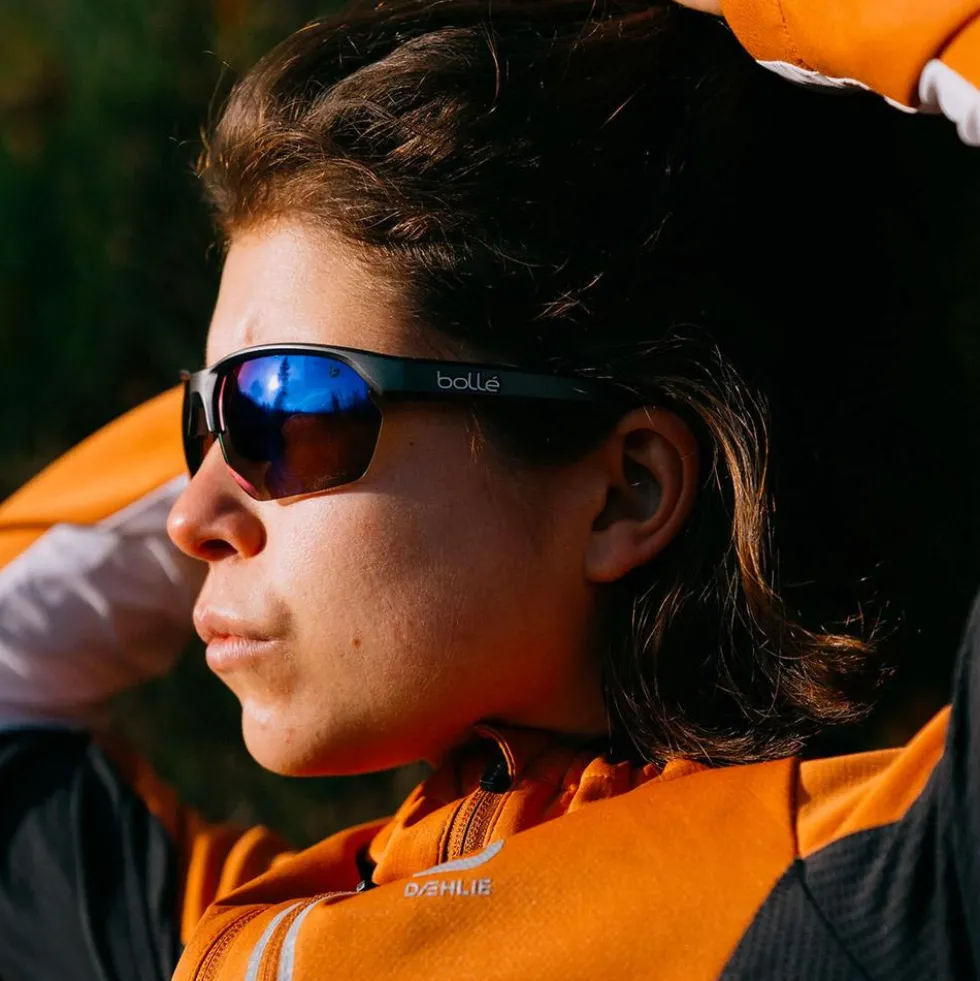 Occhiali da sole Bollé Victus Titanium Matte Volt+ Ultraviolet Polarized