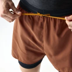 Pantaloncini da trail DARE2B Movement II Short Arabian Spice