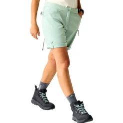 Pantaloncini da trekking DARE2B Melodic III Short Glacier Green