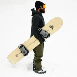 Tavola snowboard Jones Flagship